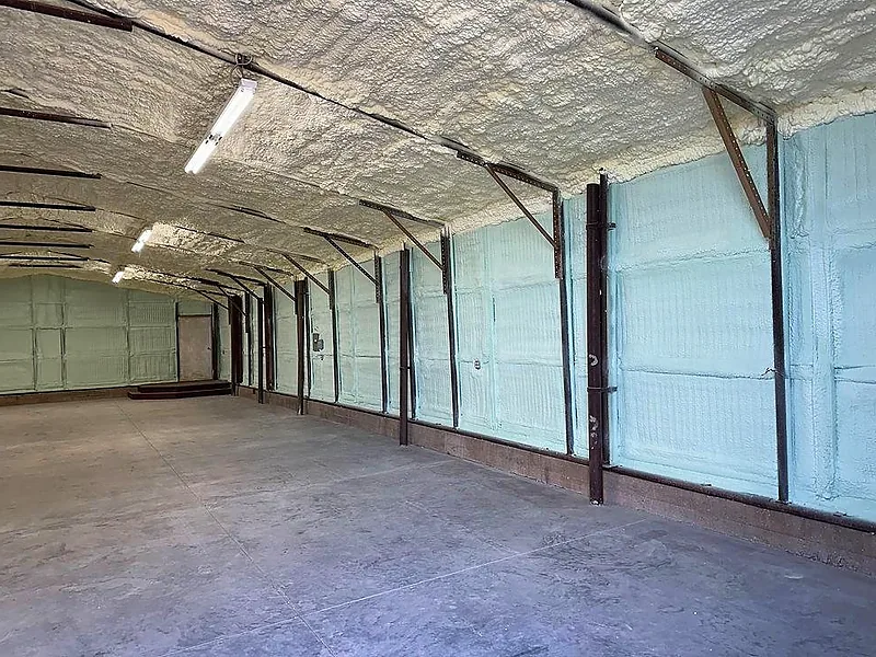 Metal building spray foam insulation