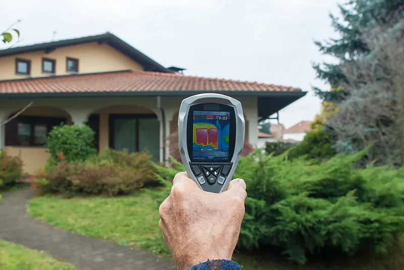 Insulation inspection with thermal imaging
